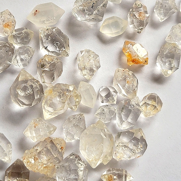 ♡50pcs. Natural Herkimer Diamonds 5-15mm Rough Gemstone ♡ - Picture 1 of 7